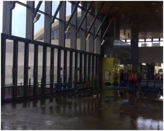 花莲火车站疑似爆水管。facebook