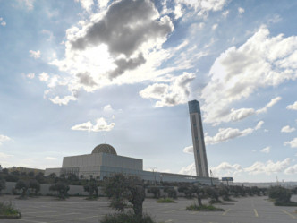 阿爾及爾大清真寺是全球第三大清真寺。Google地圖