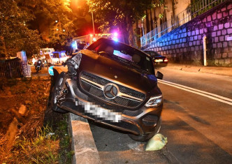 楊明更撞毀一段逾80年歷史的戰前石牆，又涉嫌拒絕提供血液樣本被捕。