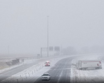 美国多处受暴风雪侵袭。网图