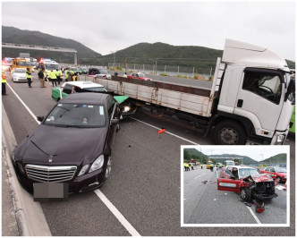 意外涉及5車相撞，其中的士司機(小圖)被困車內救出送院不治。丁志雄攝
