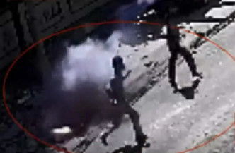 雲浮男子看守所外放爆竹被拘留。網上圖片
