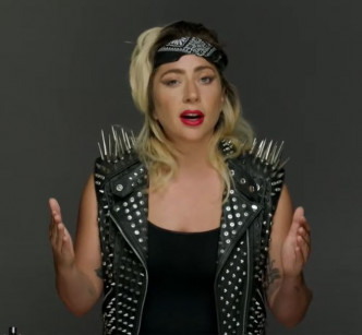 Lady Gaga拍片发言，希望能消除种族主义。