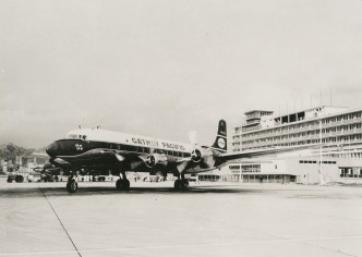 國泰航空60年前首架DC-6B客機。國泰航空網頁相片