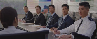 阿龙在《使徒行者3》饰演Ｏ记高级警司、关宝慧下属。