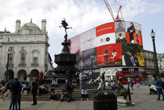 英国不排除第二次实施全国封城。AP图片