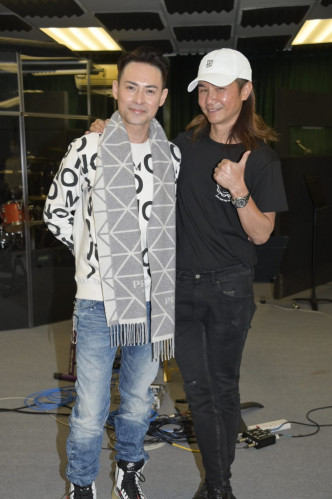黄翊和海俊杰将在音乐会唱80、90年代流行快歌，舞蹈靠现场执生。