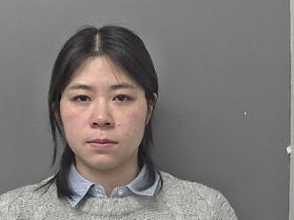 Tracy Choi為案中共犯 。