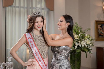 王咏珩在7月时获选为2017国际小姐香港代表。