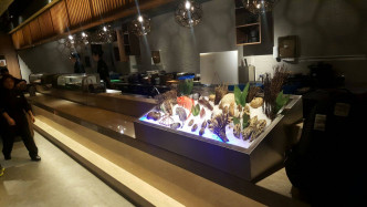 6人在利舞台岩盐日本料理进食生蚝后疑食物中毒。facebook图片