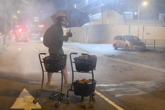 全港多處爆發嚴重衝突。