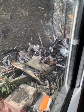 列车严重损毁。网上图片