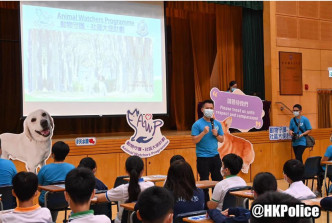 是次活动让学生加深对防止残酷对待动物的意识。香港警察fb图片