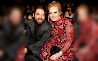 Adele前年跟Simon Konecki离婚。
