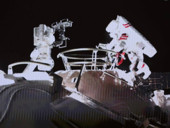 神舟12号3名航天员完成首次中国空间站出舱活动。新华社资料图片