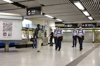 「鐵路應變隊」 今日起出更。香港警察facebook