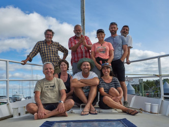 紐西蘭遠洋研究中心團隊。fb