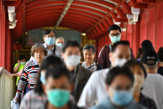 肺炎疫情重创全球经济。资料图片