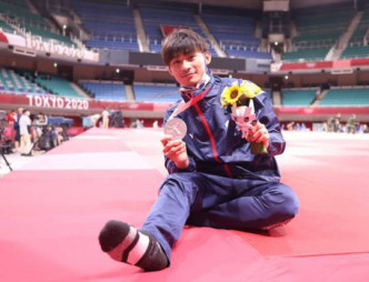 杨勇纬在东京奥运刷新台湾队最佳记录，夺得首个柔道奖牌。