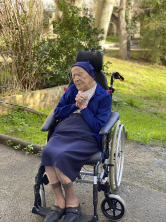 安德烈修女亦於周四正式迎來117歲生日。AP圖片