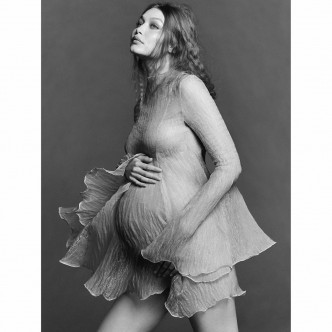Dua Lipa都赞Gigi Hadid是「The most beautiful mama」。