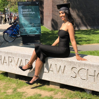 24歲的威廉斯一直夢想成為律師，哈佛法學院正是她的首選。