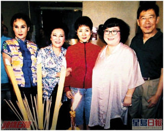 (右起)胡枫﹑沈殿霞﹑陈宝珠及李香琴等。资料图片