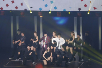 韓國S.M.娛樂家族成員在紅館舉行《SMTOWN Special in Hong Kong》演唱會。