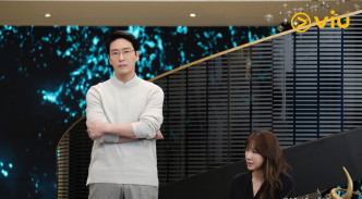 「朱丹泰」嚴基俊飾演「沈秀蓮」李智雅的丈夫。