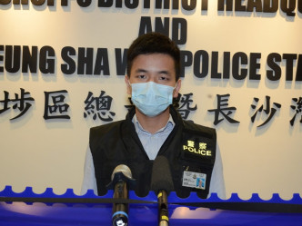 警方拘捕一名涉向女童露体男子，高级督察黄瀚纬讲述两宗案件发生经过。