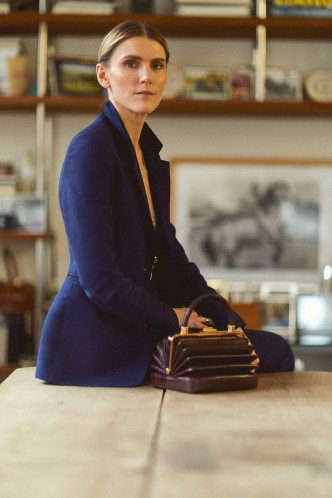 出生於烏拉圭、現長駐紐約的設計師Gabriela Hearst,剛獲得美國時裝設計師協會(CFDA)的2020年度女裝設計師獎。