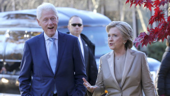克林頓夫婦。AP圖片