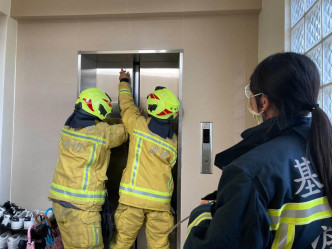 基隆市目前消防局已接获3宗升降机受困案件，未传出人员受伤。网上图片