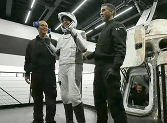 艾萨克曼日前顺利完成太空旅行。AP图片