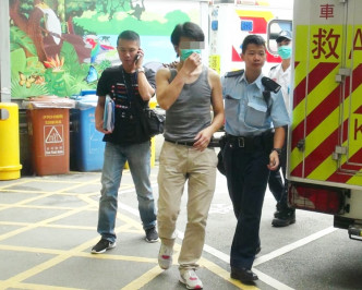 「现任男友」被警方以公众地方打架罪名拘捕。 林思明摄