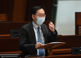陈健波认为《预算案》在公共财政压力下仍有派糖，已算不错。