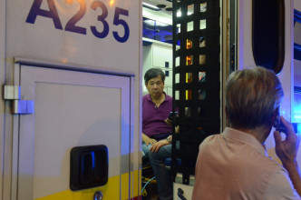 的士司機受輕傷，清醒被送往廣華醫院治理。