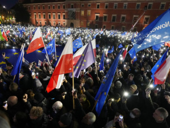 波兰全国各地超过10万人示威，要求留在欧盟。AP图片