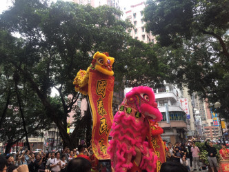 庙街天后庙贺诞活动在中午12时开始。