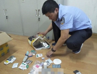 警方檢獲的製造冰毒原料及工具。網圖