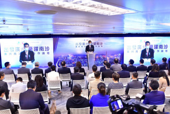 梁振英說廣州南沙運用優勢助香港融入國家發展。