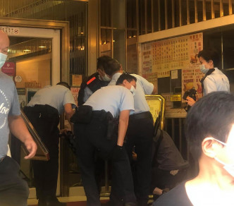 大批警員到場調查。香港突發事故報料區 網民：寧靜