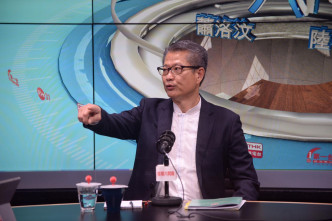 陈茂波明白有市民未能直接受惠于预算案感到不高兴。