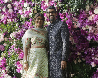 Google行政總裁皮猜（Sundar Pichai）及其妻子。AP