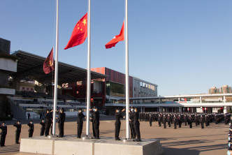 消防处的升旗仪式。政府新闻处图片