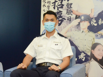 陈纯青呼吁有志从警者报名出席招募及体验日，以了解警务工作。李子平摄