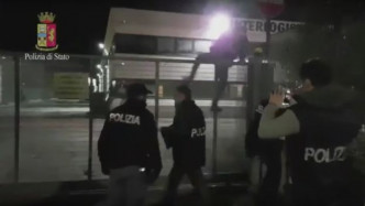 意大利警方搗破華人黑幫。網上圖片