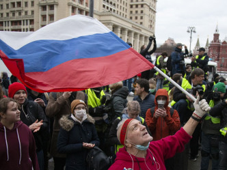 莫斯科有大批示威者上街。AP