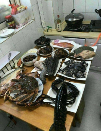 網傳有人用野生動物烹調年夜飯。網上圖片