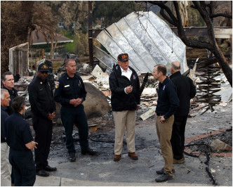 特朗普形容山火是怪獸災區情況慘不忍睹。AP